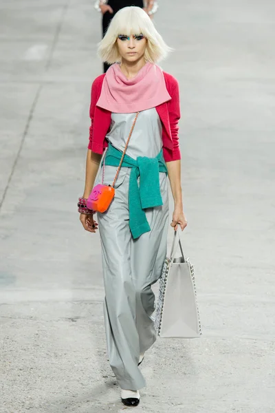 Look 43